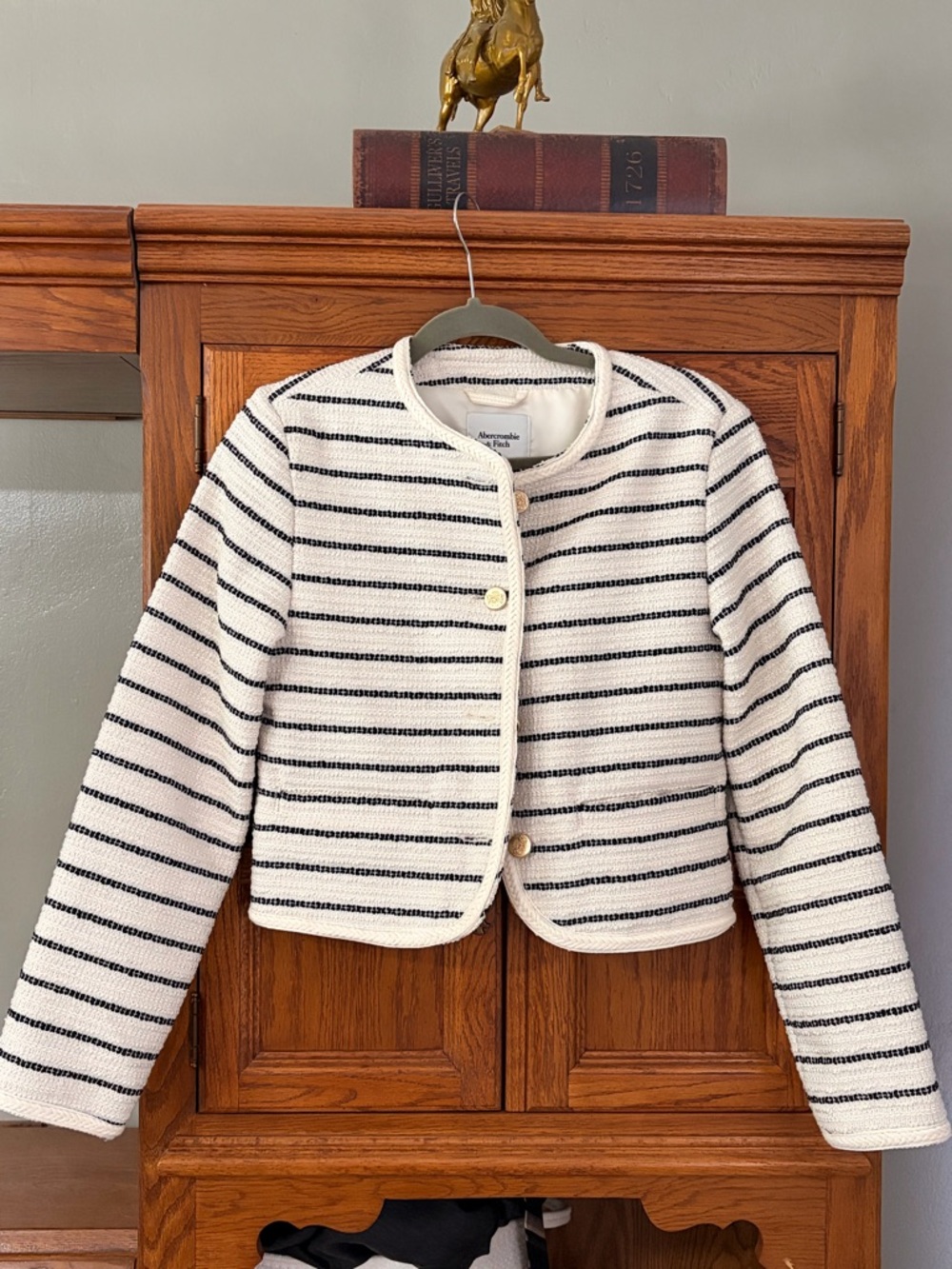 Abercrombie Striped Bouclé Cropped Jacket